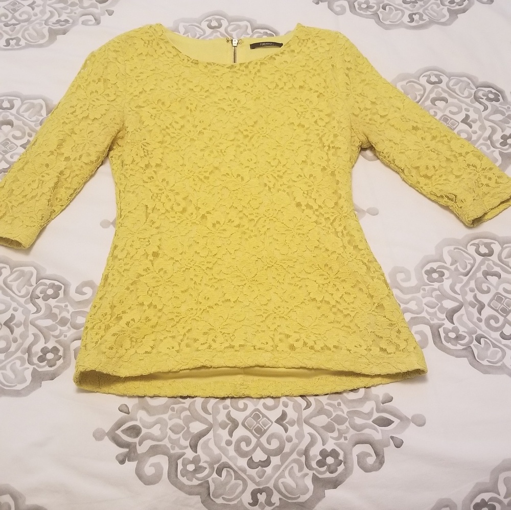 Yellow Lace 3/4 sleeve top